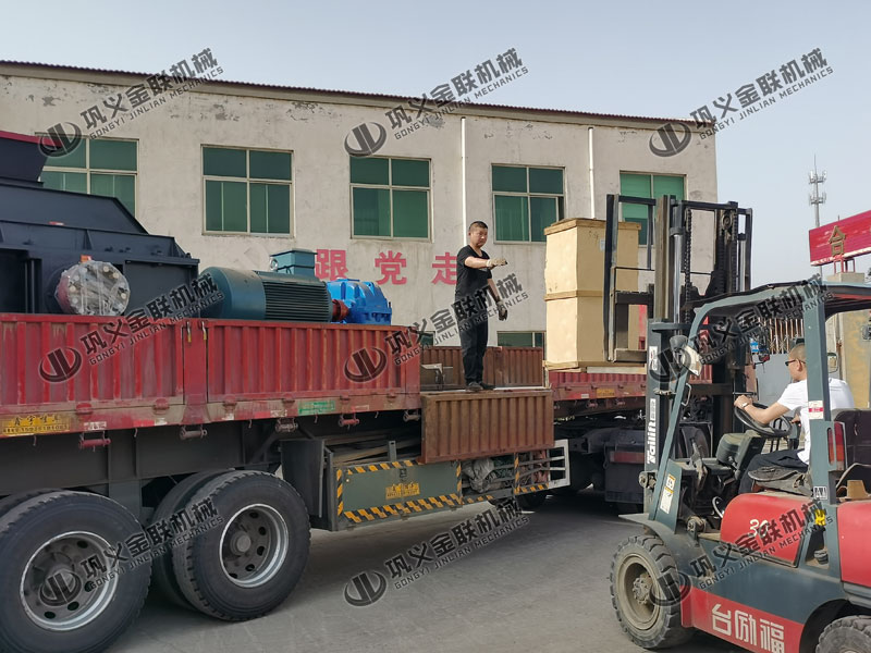 鵝卵石粉碎機廣泛用于哪些行業，原理是什么？